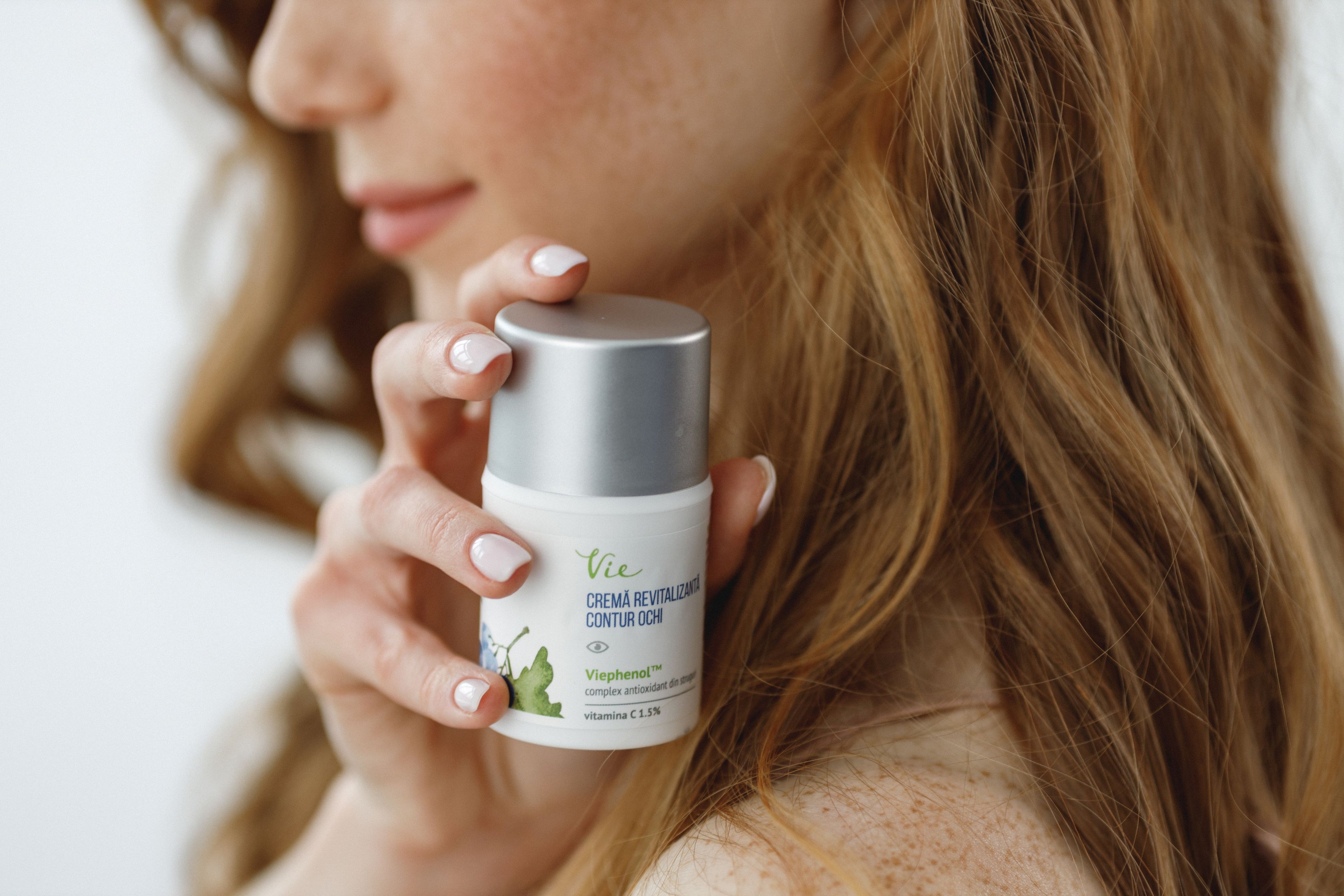 REVITALIZING EYE CONTOUR CREAM 30 ml / 1,01 fl. oz