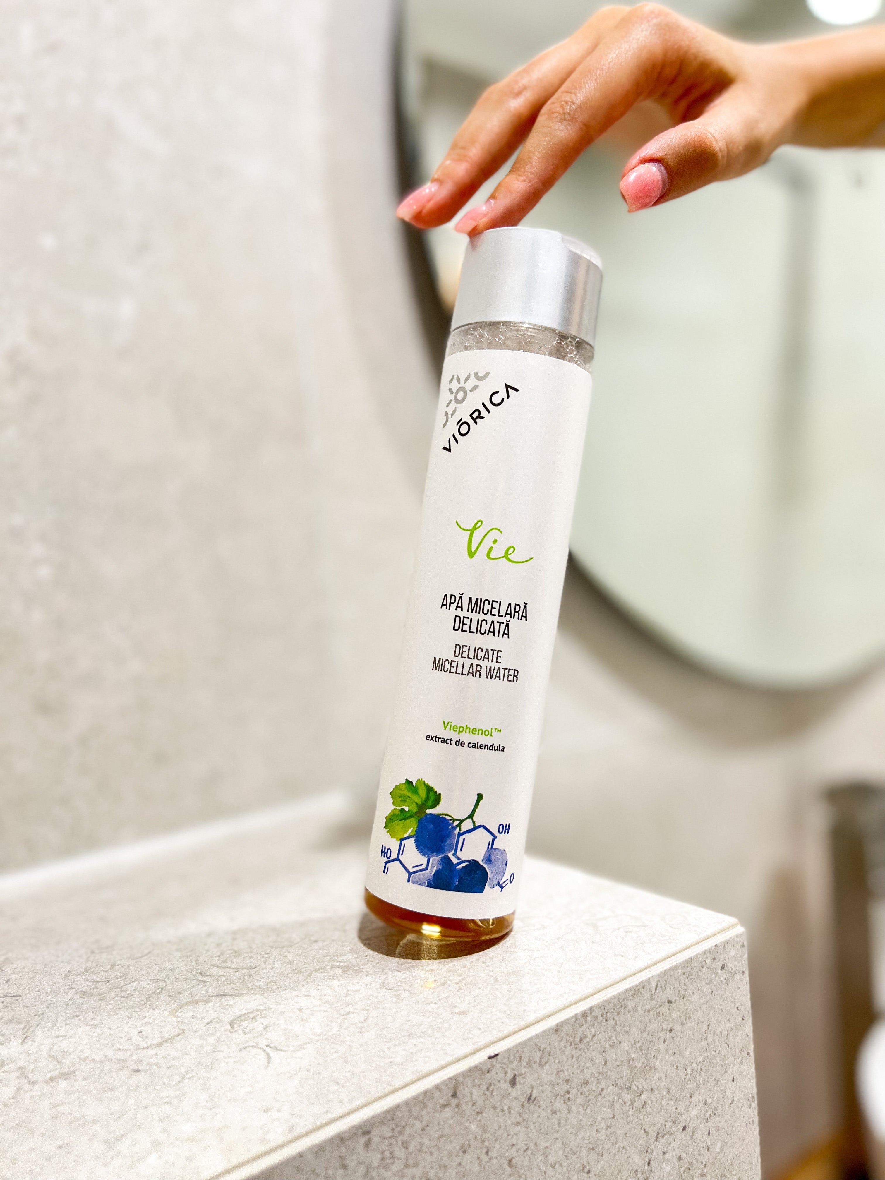 DELICATE MICELLAR WATER 300 ml / 10,14 fl. oz